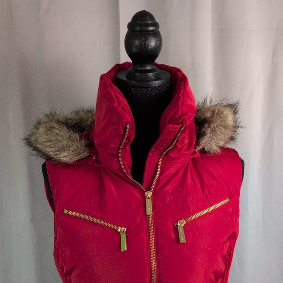 Michael Kors Red Quilted Hooded Vest - Picture 12 of 16
